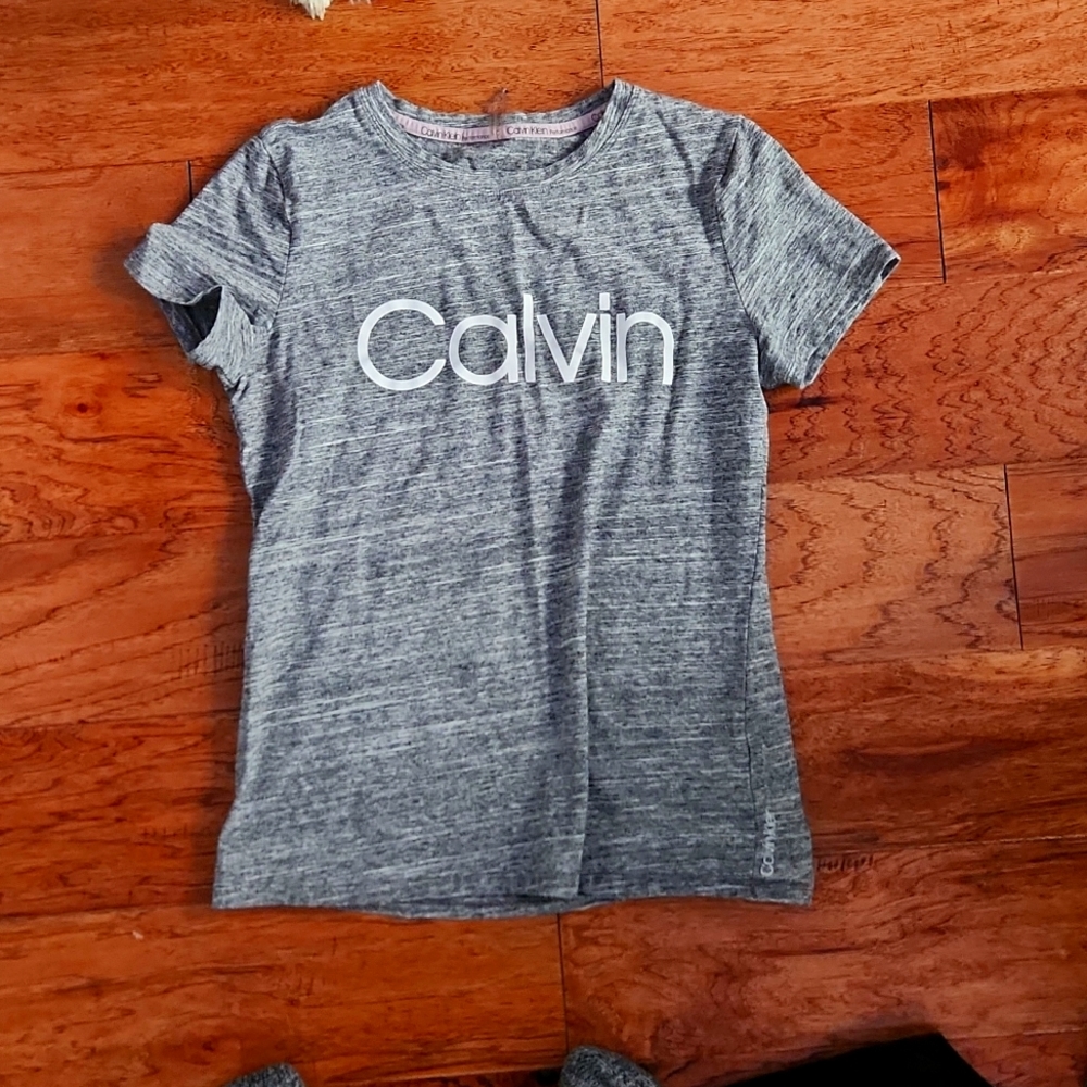 Calvin klein t-shirt medium